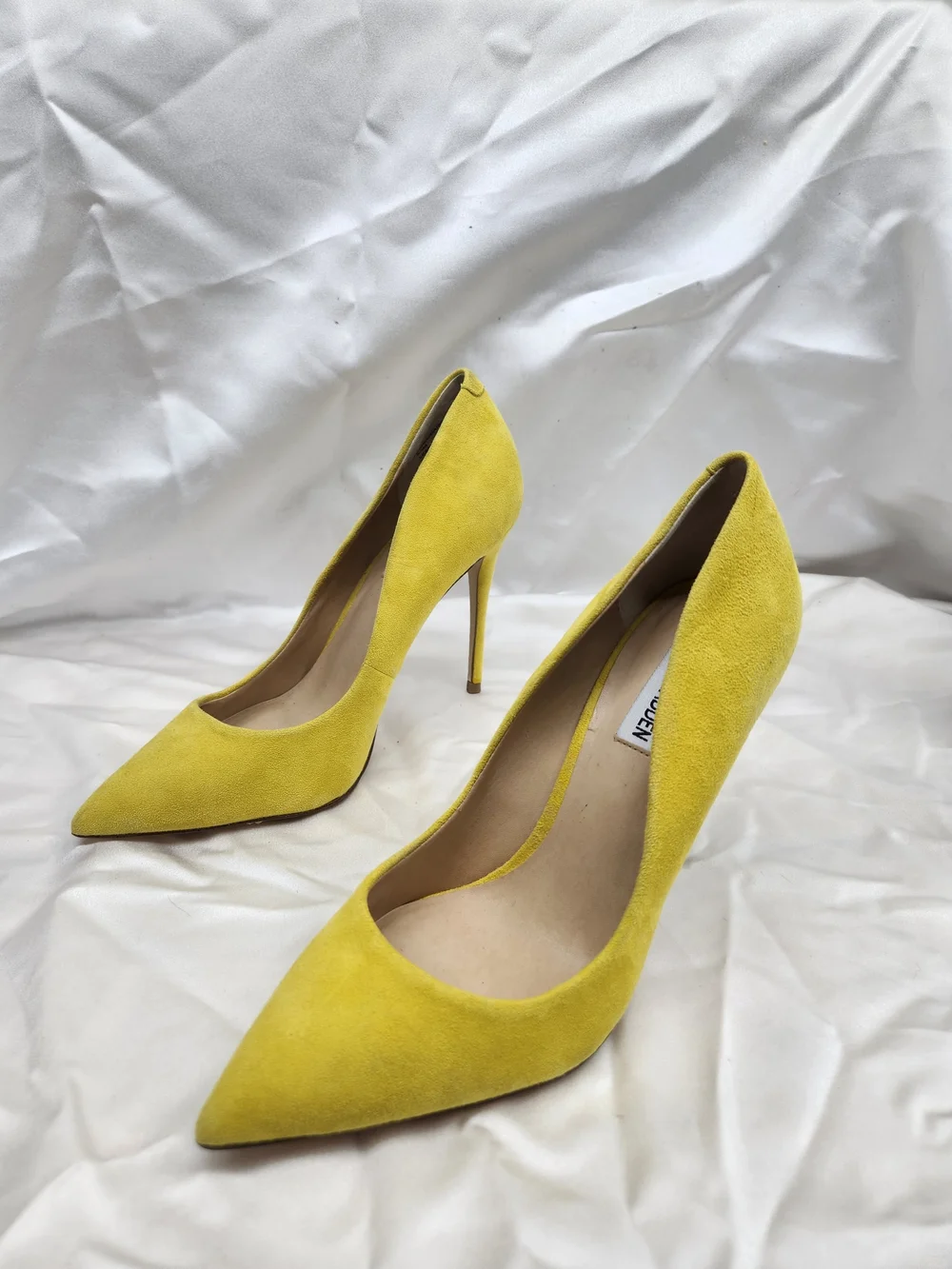 Steve Madden Yellow Suede Pointed Pumps